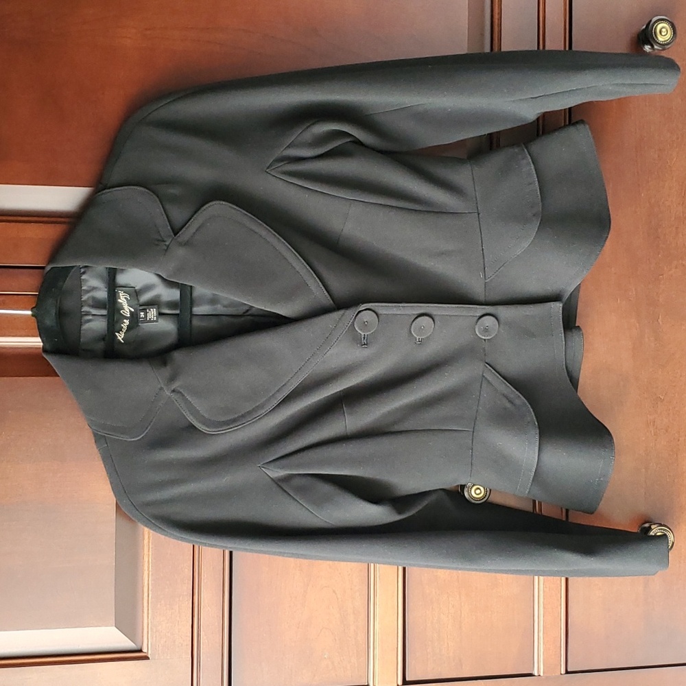 Sandra Augelazzi - Classic Black Jacket. Size: 34 (US 4).
